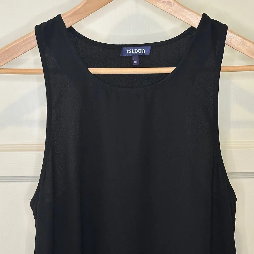 Tildon Black Sleeveless Racerback Shift Dress  - Size Small